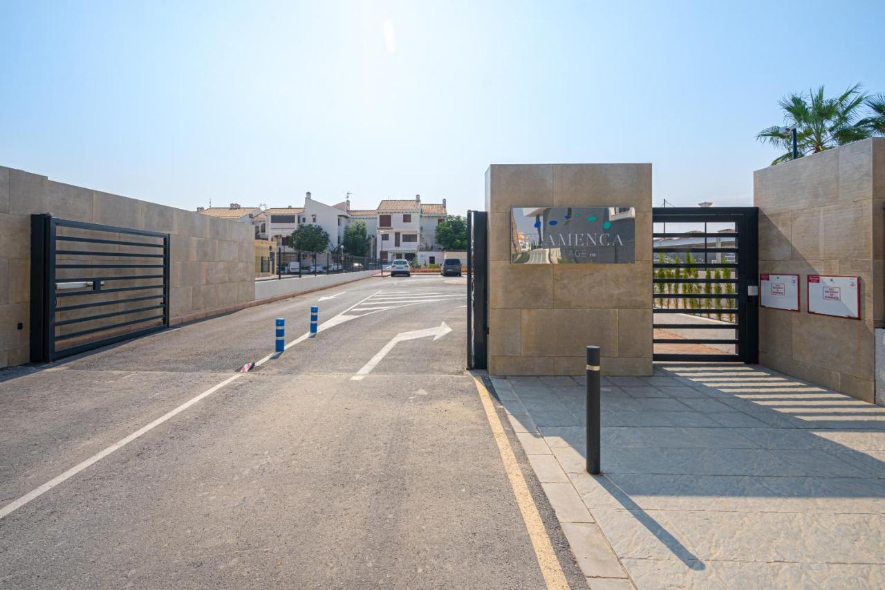 Manola Flamenca Village